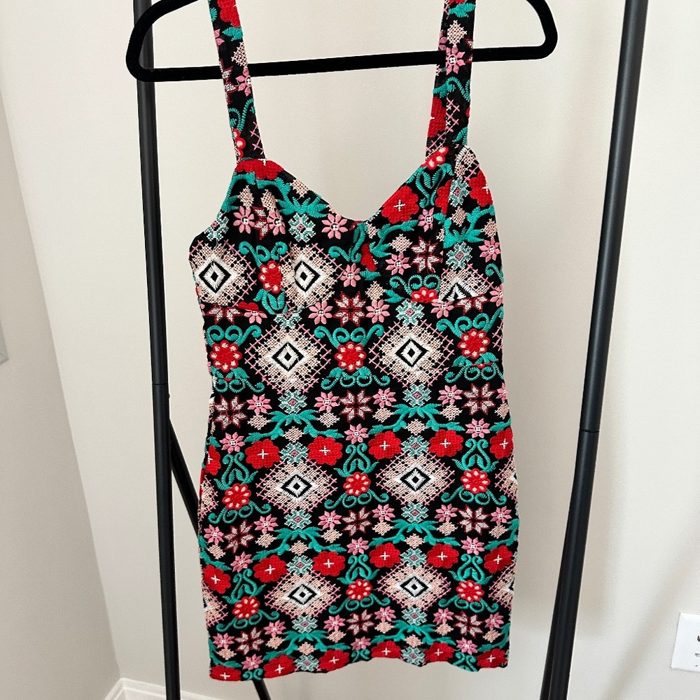 Vibrant Embroidered Floral Mini Dress – Multicolor Boho Sleeveless Bodycon